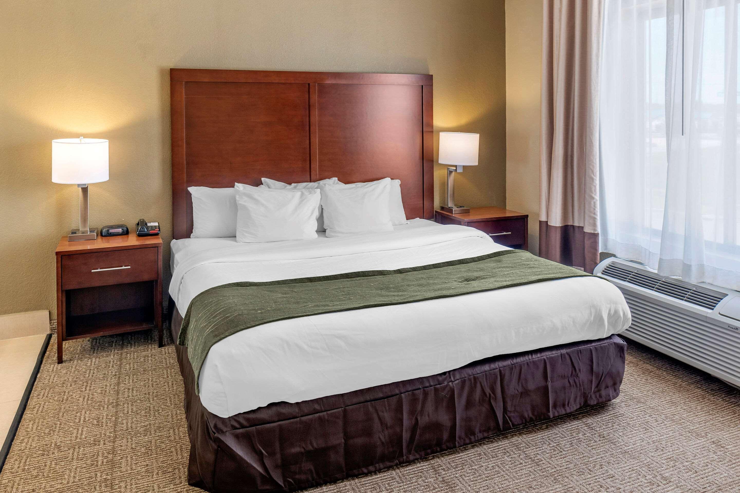 Comfort Inn & Suites Lincoln Extérieur photo
